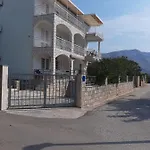 Apartment Bisevo